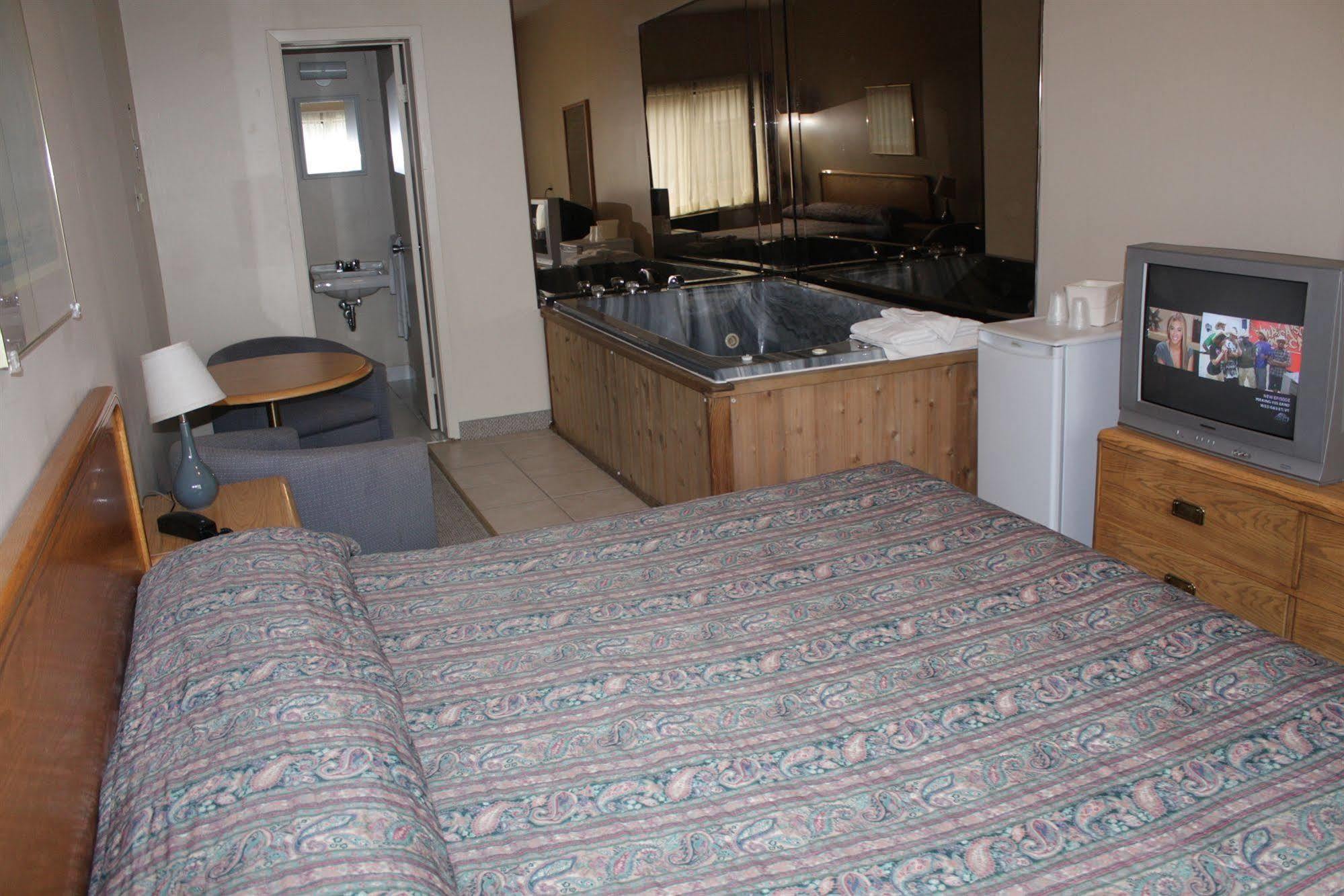 Tropicana Inn Niagara Falls Ngoại thất bức ảnh